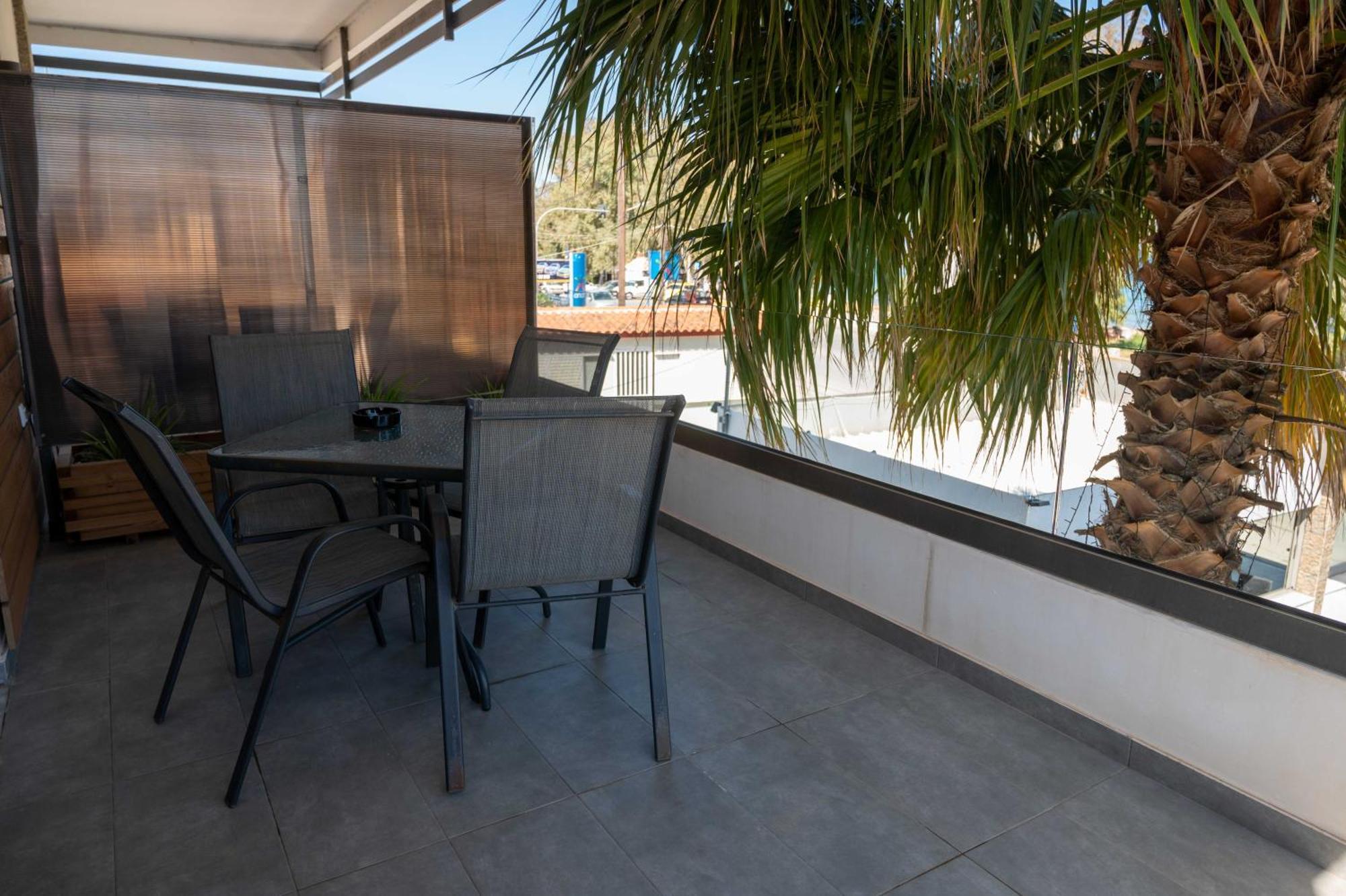 Finikas Suites & Apartments 10Min From Athens Airport Artemida  Exteriör bild