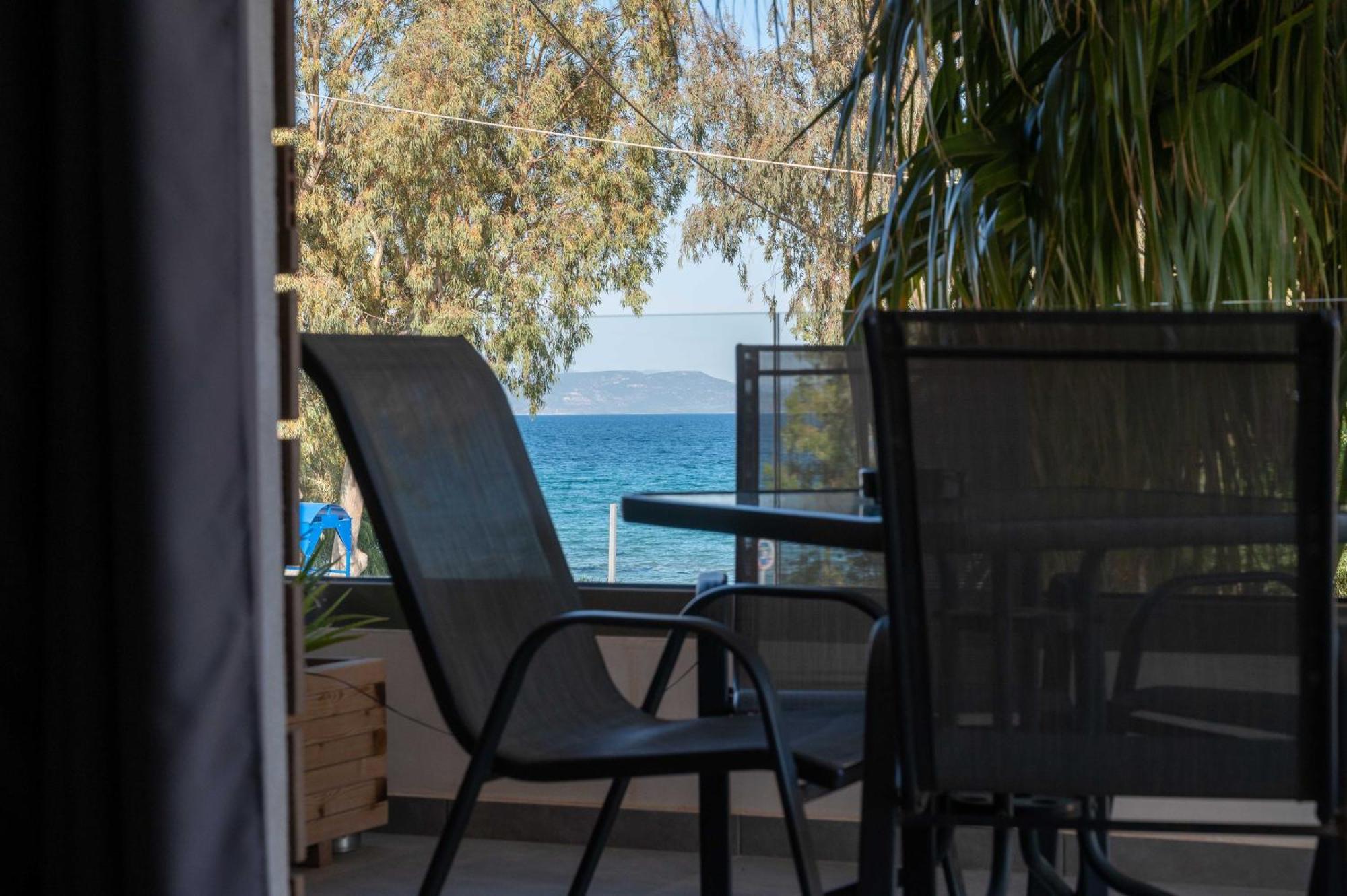 Finikas Suites & Apartments 10Min From Athens Airport Artemida  Exteriör bild